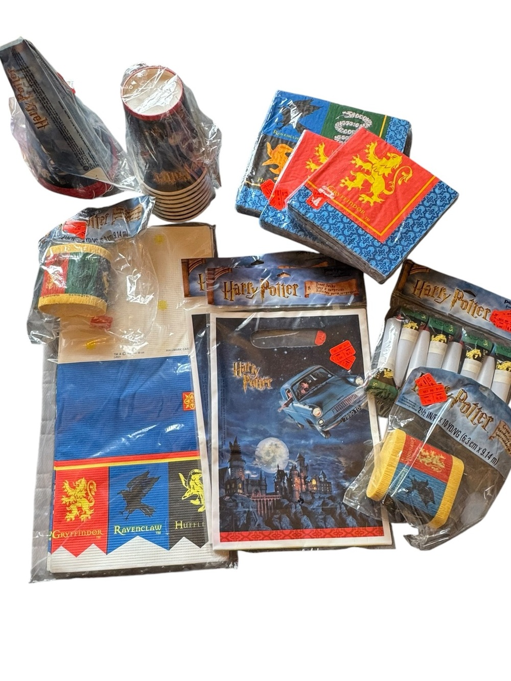 Harry Potter Party Supplies Set - Extra Large Lot for 16 kids - Picture 4 of 11